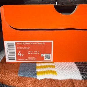 Nike Vapormax 2021 , youth size 4 which is a women’s size 5.5